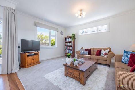 Photo of property in 38 Saint Ronans Avenue, Waterloo, Lower Hutt, 5011