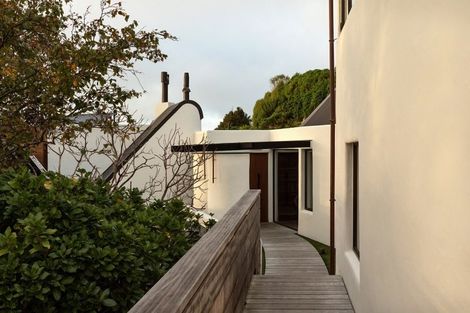 Photo of property in 3 Maramanui Way, Karaka Bays, Wellington, 6022