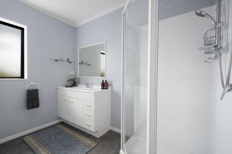 Photo of property in 72 Village Park Drive, Welcome Bay, Tauranga, 3112