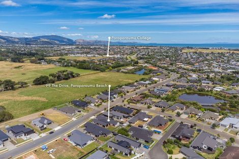 Photo of property in 99 The Drive, Paraparaumu Beach, Paraparaumu, 5032