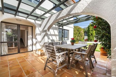 Photo of property in 30 Onetaunga Road, Chatswood, Auckland, 0626