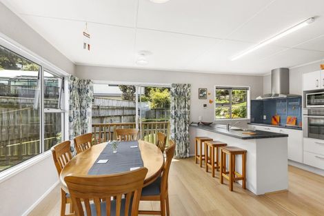 Photo of property in 13 Hibiscus Grove, Maungaraki, Lower Hutt, 5010