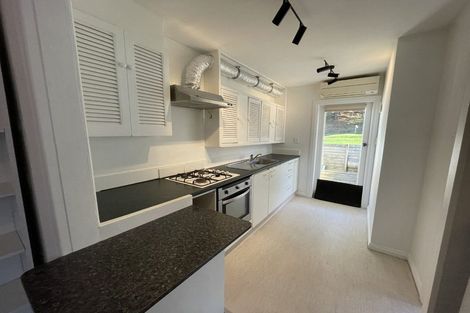 Photo of property in 10 Royal Street, Berhampore, Wellington, 6023