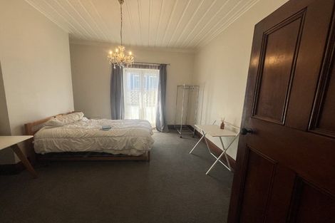 Photo of property in 228 Devon Street West, New Plymouth, 4310