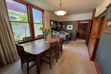 Photo of property in 9 Glen Road, Kelburn, Wellington, 6012