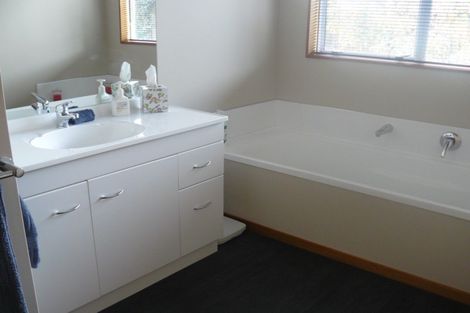 Photo of property in 10 Cautley Street, Richmond, 7020