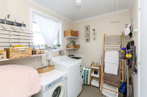 Photo of property in 16 Walsh Road, Westown, New Plymouth, 4310