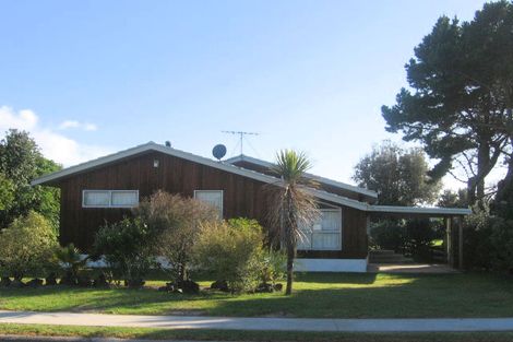 Photo of property in 214 Kenwood Drive, Matarangi, Whitianga, 3592