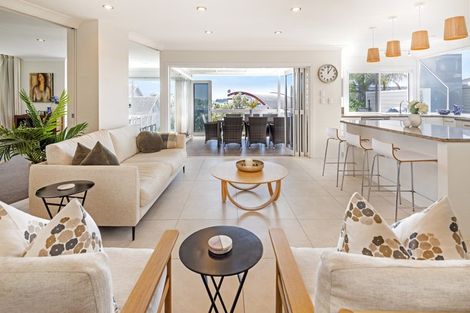 Photo of property in 13 Compass Way, Half Moon Bay, Auckland, 2012