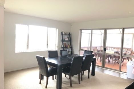 Photo of property in 114a Jeffs Road, Flat Bush, Auckland, 2016