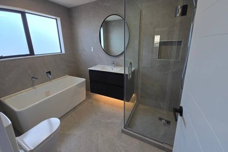 Photo of property in 14 Grand Ridge Avenue, Flat Bush, Auckland, 2019