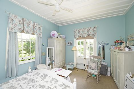 Photo of property in 10 Rangiora Road, Kaiwaka, 0573