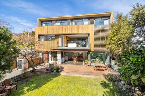 Photo of property in 27 Examiner Street, Nelson, 7010