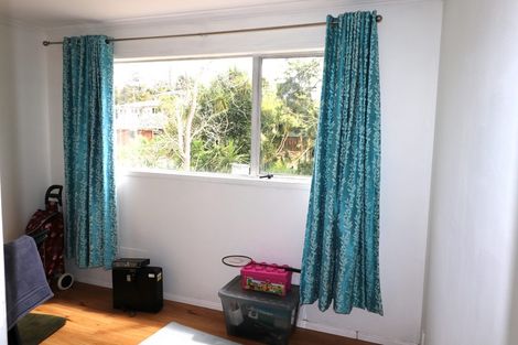 Photo of property in 35 Woodglen Road, Glen Eden, Auckland, 0602