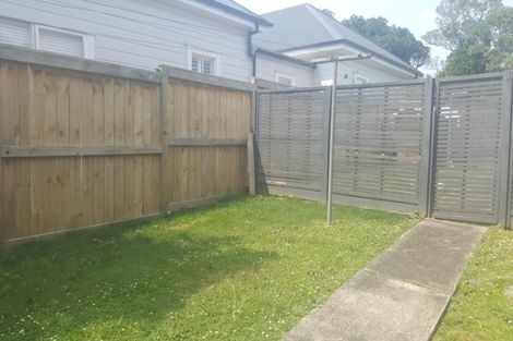 Photo of property in 2/156 Hinemoa Street, Birkenhead, Auckland, 0626