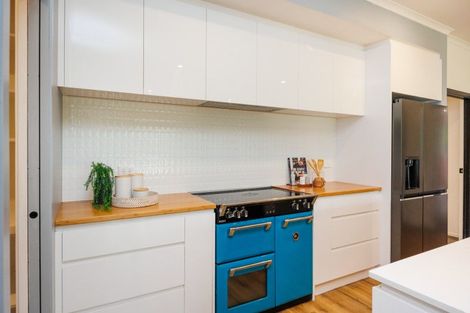 Photo of property in 2 Ashgrove Lane, Ashhurst, 4470