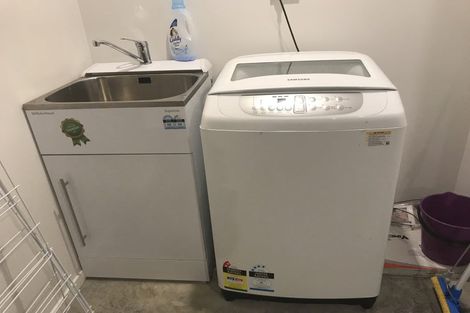 Photo of property in 2/113 Knighton Road, Hillcrest, Hamilton, 3216