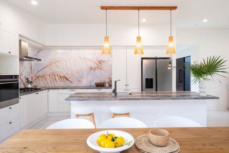 Photo of property in 19 Read Crescent, Clive, 4102