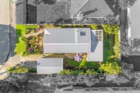 Photo of property in 17 Pirie Crescent, Moera, Lower Hutt, 5010