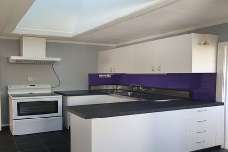 Photo of property in 96 Reynolds Street, Taita, Lower Hutt, 5011