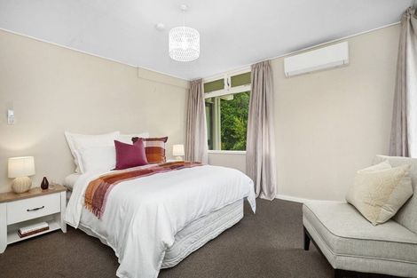 Photo of property in 1a Woodstock Terrace, Tawa, Wellington, 5028