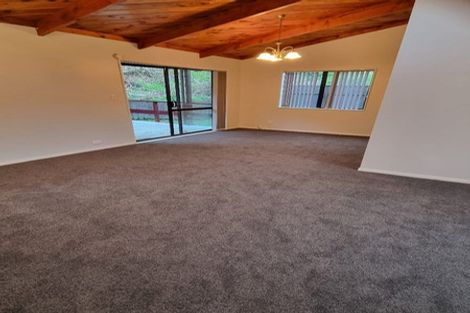 Photo of property in 2/31 Camellia Terrace, Maungaraki, Lower Hutt, 5010