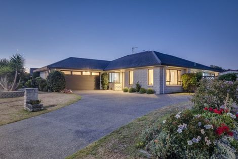 Photo of property in 39 Murray Court, Paraparaumu Beach, Paraparaumu, 5032
