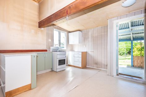 Photo of property in 60 Cliff Road, Te Karaka, 4022