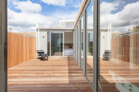 Photo of property in 22a Queens Road, Waikanae Beach, Waikanae, 5036