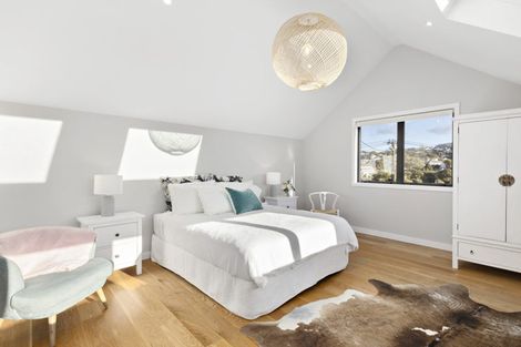 Photo of property in 17 West Road, Northland, Wellington, 6012