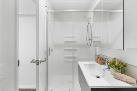 Photo of property in 2/28 Deloraine Street, Somerfield, Christchurch, 8024