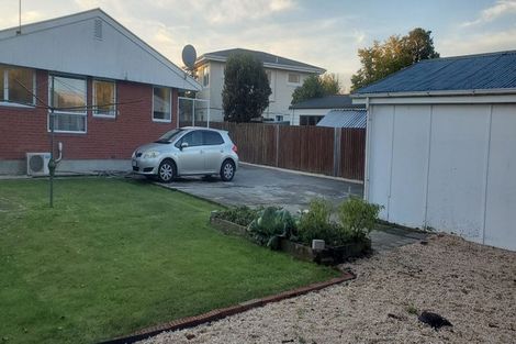 Photo of property in 2/82 Grahams Road, Burnside, Christchurch, 8041