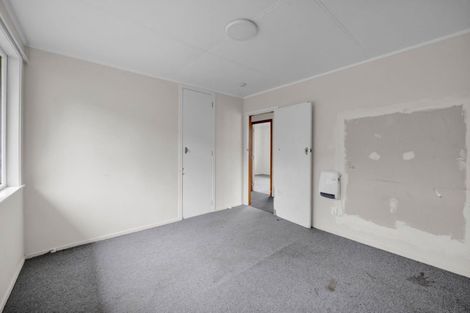 Photo of property in 103 Riversdale Drive, Merrilands, New Plymouth, 4312