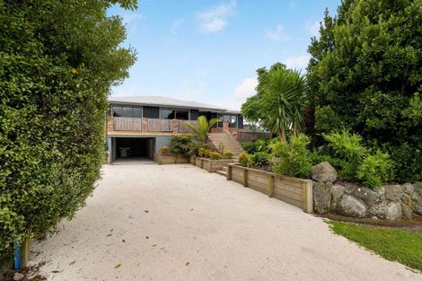 Photo of property in 8 Clearview Road, Lepperton, New Plymouth, 4373