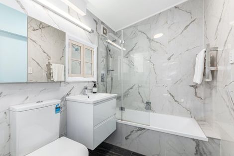 Photo of property in 387 Muritai Road, Eastbourne, Lower Hutt, 5013