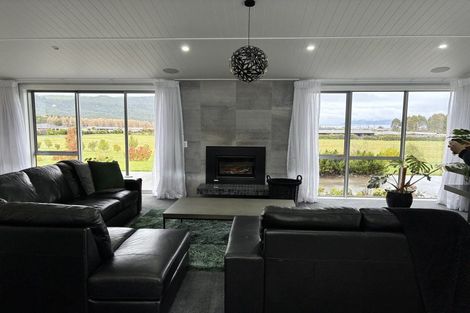 Photo of property in 24 Oakdale Drive, Kinloch, Taupo, 3377