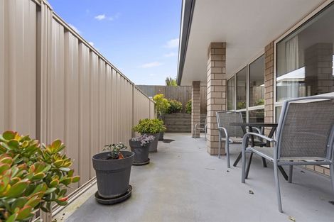 Photo of property in 16 Seashell Drive, Papamoa Beach, Papamoa, 3118