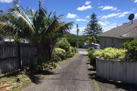 Photo of property in 35 Clayburn Road, Glen Eden, Auckland, 0602