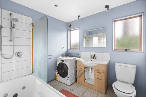 Photo of property in 102 Freyberg Avenue, Tamatea, Napier, 4112