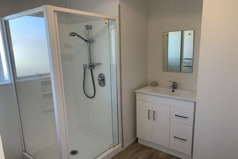 Photo of property in 1/11 Mannering Place, Hillcrest, Auckland, 0627