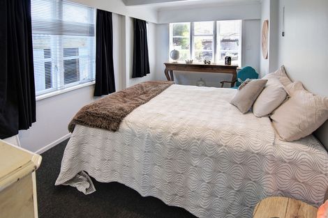 Photo of property in 1 Newall Place, Solway, Masterton, 5810