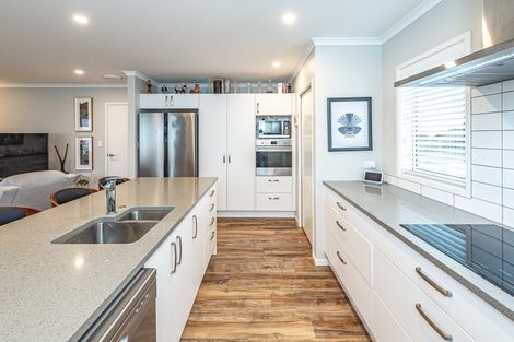 Photo of property in 34 Tirimoana Place, Otamatea, Whanganui, 4501