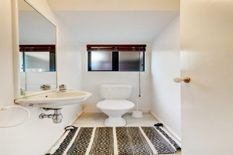 Photo of property in 45a Redoubt Road, Goodwood Heights, Auckland, 2105