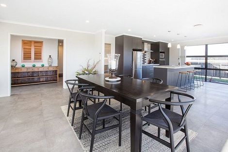 Photo of property in 24 Flounder Drive, Omokoroa, 3114