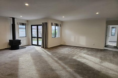 Photo of property in 13 Olive Grove, Havelock North, 4130