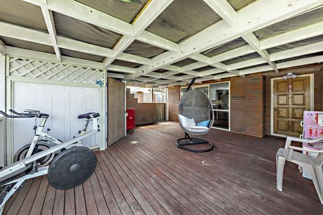 Photo of property in 14 Tonson Place, Weymouth, Auckland, 2103