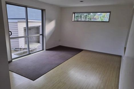 Photo of property in 13 View Road, Glenfield, Auckland, 0627