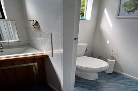 Photo of property in 10 Martin Grove, Normandale, Lower Hutt, 5010