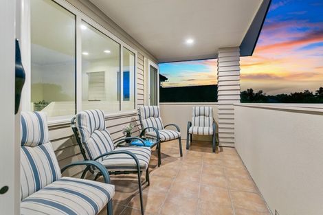 Photo of property in 18 Te Wharau Drive, Greenhithe, Auckland, 0632