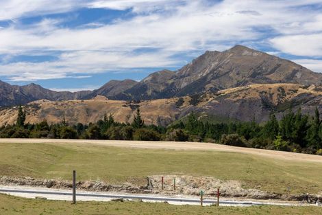 Photo of property in 41 Carrickmore Crescent, Wanaka, 9305
